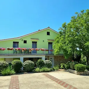 Deni Apartman